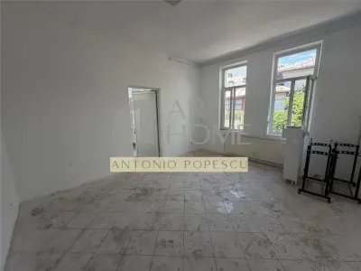 Cladire comerciala in Ploiesti, zona Rudului ANAF. - foto 7