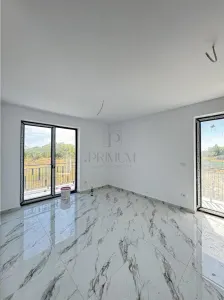 GIROC - 2 CAMERE - ETAJUL 1 - TERASA MARE - ZONA EXCELENTA - BLOC NOU - foto 3