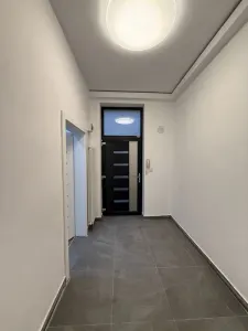 Proprietar inchiriez apartament / birou ultracentral zona Piata Unirii - foto 8