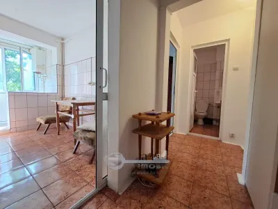 Apartament 2 camere Podu Ros, 56 mp, etaj 2, aproape de Palas - foto 2