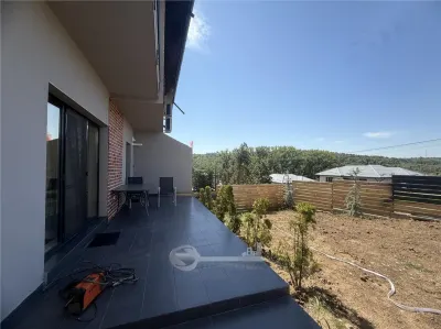 VILA EXCLUSIVISTA 4 CAM VALEA ADANCA LAC EZARENI PRIMA INCHIRIERE - foto 13