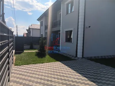 Moroslava, zona centrala  DUPLEX  LUX  la cheie, mutare imediata, - Miroslava