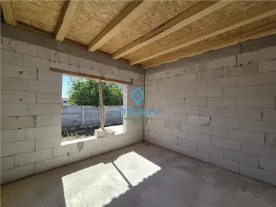 Casa individuala, la rosu zona orizont 118000 euro - foto 12