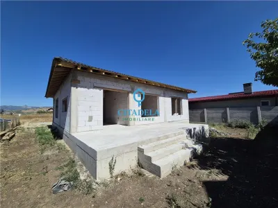 Casa individuala, la rosu zona orizont 118000 euro - foto 17