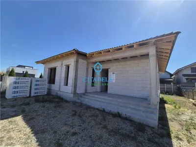 Casa individuala, la rosu zona orizont 118000 euro - foto 3
