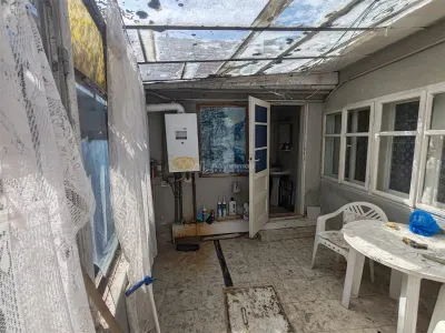 Bocsa Montana, Casa cu pridvor generos, ideala pentru familie extinsa. - foto 22