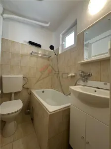 Inchiriere  Apartament cu 2 camere Podu Ros - foto 3