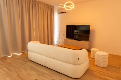 Apartament 2 camere, prima închiriere, 2 parcări subterane – zona centrală - foto 2