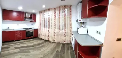 Casa individuala mobilata cu 4 camere 2 bai si garaj in Gusterita - foto 12