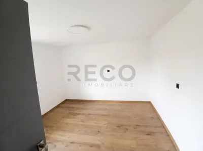 RECO Casa 4 camere, renovata complet, dublu front stradal - foto 13