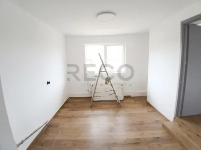 RECO Casa 4 camere, renovata complet, dublu front stradal - foto 10