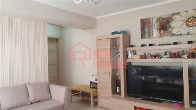 Vanzare apartament 2 camere,  mobilat pe comanda, bucatarie inchisa, etaj 1 din 3, in Dobroesti, str Ciresului - foto 13