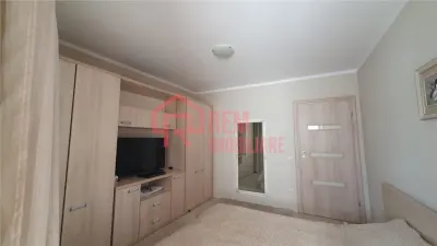 Vanzare apartament 2 camere,  mobilat pe comanda, bucatarie inchisa, etaj 1 din 3, in Dobroesti, str Ciresului - foto 19