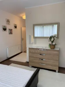 Apartament 3 camere de inchiriat – Complex Studențesc , 74 mp si  terasâ - foto 3