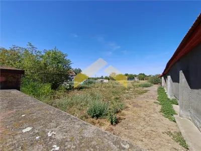 Casa de vanzare la sol in localitatea Felnac - foto 12