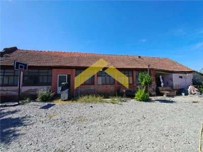 Casa de vanzare la sol in localitatea Felnac - foto 3