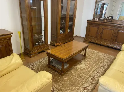 Apartament 4 camere Focsani , zona b- dul Independentei , suprafata generoasa 85 mp, etaj 2/3 , 2 balcoane , imbunatatit - foto 2