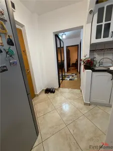 Apartament 3 camere, renovat, Supeco , etaj 4 cu acoperis - foto 8