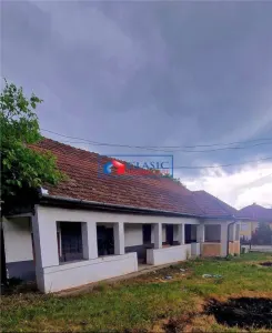 Vanzare casa individuala 4 camere in Aghiresu cu teren de 1355 mp, jud Cluj - Cluj-Napoca