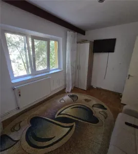 Girocului - 2 Camere - Etaj 2 - Bloc izolat - Centrala proprie - foto 2