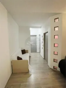 Apartament 3 camere cu balcon in Selimbar - foto 4