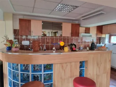 Vânzare proprietate pentru locuit/pensiune. - foto 24