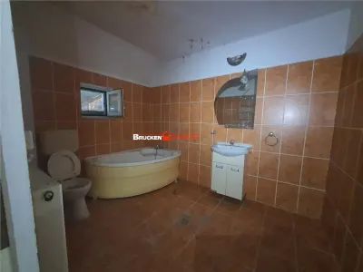 Casa de vanzare in Chiribis - foto 4
