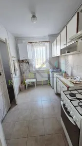 Apartament  3 camere etaj intermediar zona Astra - foto 6