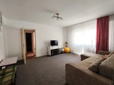 Etaj 1 cu centrala propie, 56 mp, linga Judetean - foto 1