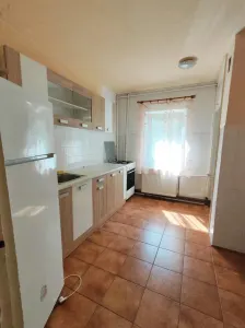 Etaj 1 cu centrala propie, 56 mp, linga Judetean - foto 4