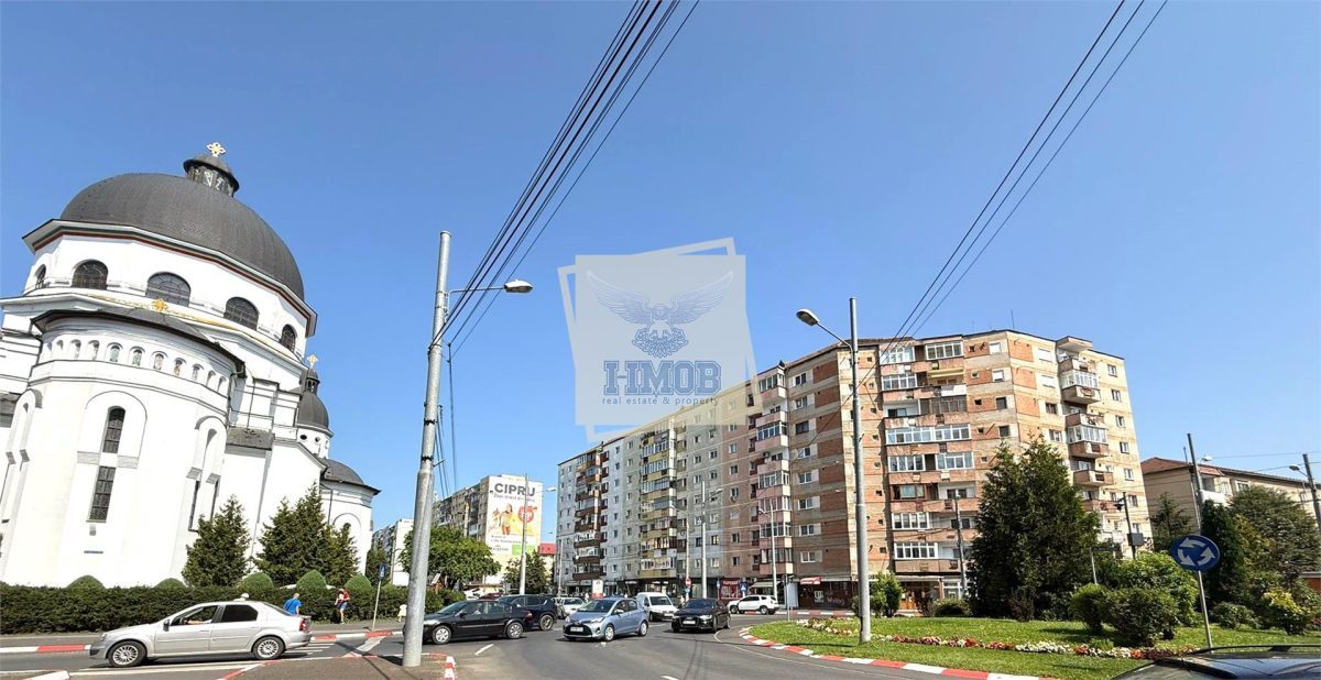Apartament renovat 2 camere decomandat pe Mihai Viteazul - Sibiu