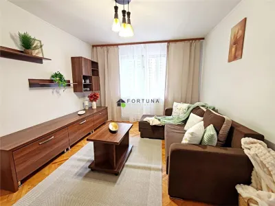 Apartament 2 camere  etaj 1 Str. Zizinului (Vis-à-vis de Spitalul Județean) - foto 2