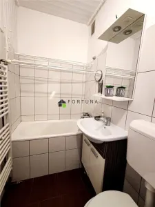 Apartament 2 camere  etaj 1 Str. Zizinului (Vis-à-vis de Spitalul Județean) - foto 8