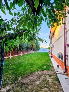 Vila P+M /4 camere, constructie 2015, teren 1000 mp, Varsatura - foto 19