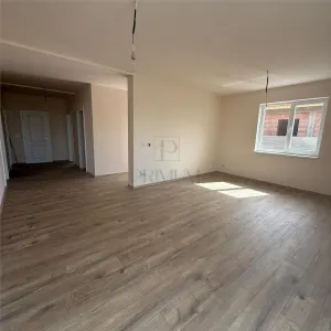 Casă individuală, 3 dormitoare, teren 600 mp – Moșnița Nouă - foto 3