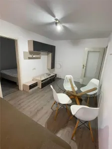 Apartament Ultracentral | 2 Camere | Centrală Proprie | Zona Piața Unirii - foto 3