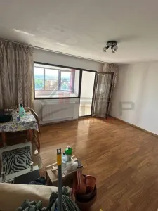 str Pepinierei apartament cu 1 camera decomandat - Iasi