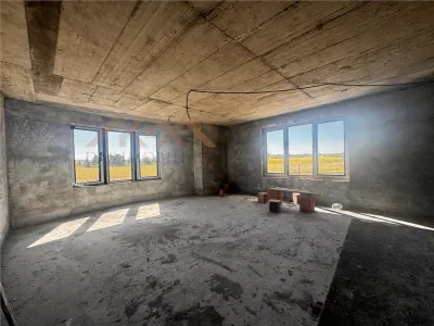 Vila la rosu cu 14 ari teren, Coltau, zona primariei - foto 3