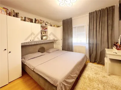 Apartament 2 camere decomandat, bld. Republicii , zona Pol. Sf. Ioan - Baia Mare