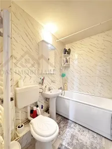 Apartament 2 camere decomandat, bld. Republicii , zona Pol. Sf. Ioan - foto 4