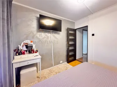 Apartament 2 camere decomandat, bld. Republicii , zona Pol. Sf. Ioan - foto 5