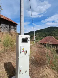 888 mp teren cu priveliste si cladiri in Mihaileni - foto 14