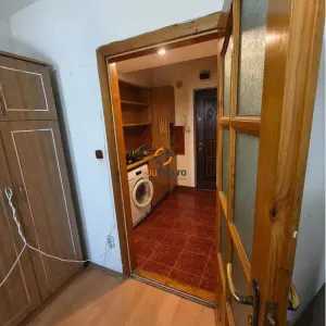 Garsoniera Spatioasa cu Balcon Etaj Intermediar - foto 4