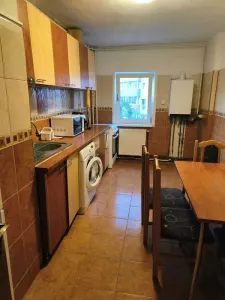 PF-Dau in chirie Apartament cu 4 camere Str.Ion Mester. Tel.o749933895 - Cluj-Napoca