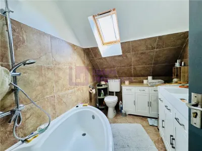Casa de inchiriat cu 5 camere | Central | Vasile Milea - foto 6