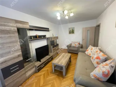 De inchiriat apartament cu 3 camere decomandate si balcon in zona Vasile Aaron din Sibiu - Sibiu