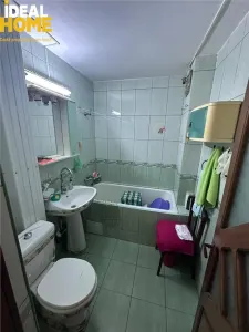 Apartament 3 camere decomandat Piata Nicolina - foto 2