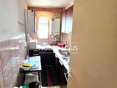 Apartament 2 camere, decomandat, etajul 4, bloc cu lift, zona Stadion - foto 3