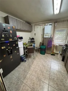 Apartament 4 camere Hol H Bld. Brancoveanu, - foto 2