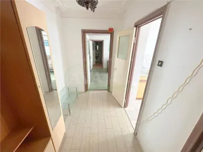 Apartament 3 camere semidecomandat, zona Narcisa - foto 9